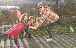 Défi relevé en famille pour Noélie, Célian et Christelle! 