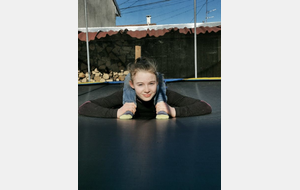 Cypriane la sirène aux petits pieds...!