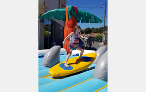 Garance la sirène surfeuse!