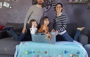 Adrien, Marie, Faustin et Augustine au milieu de la mer!