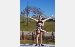 Défi relevé pour Emilie et Noémie!