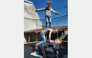 Défi relevé pour Julian, Garance et Cypriane!
